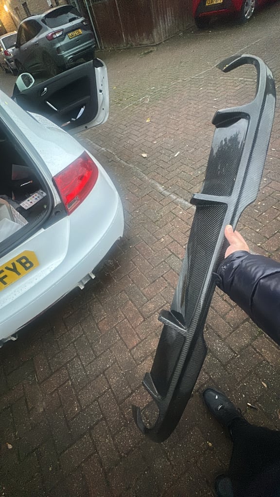 Audi tt/TTS REAR VALANCE/ REAR DIFFUSER