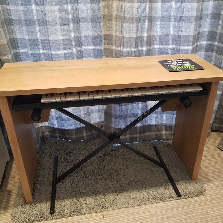 image for Desk to cover 61 note keyboard