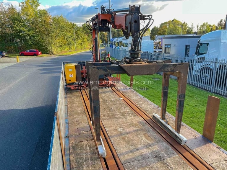 SDC CRANE MOUNTED DROPSIDE FLATBED BRICK GRAB