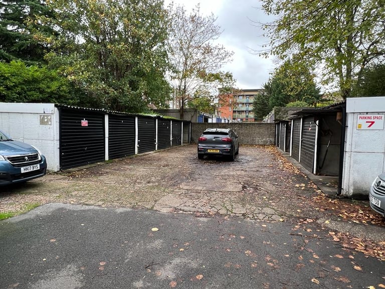 Lockup and leave garage at Wallington Court, Stanley Park Road, Wallington