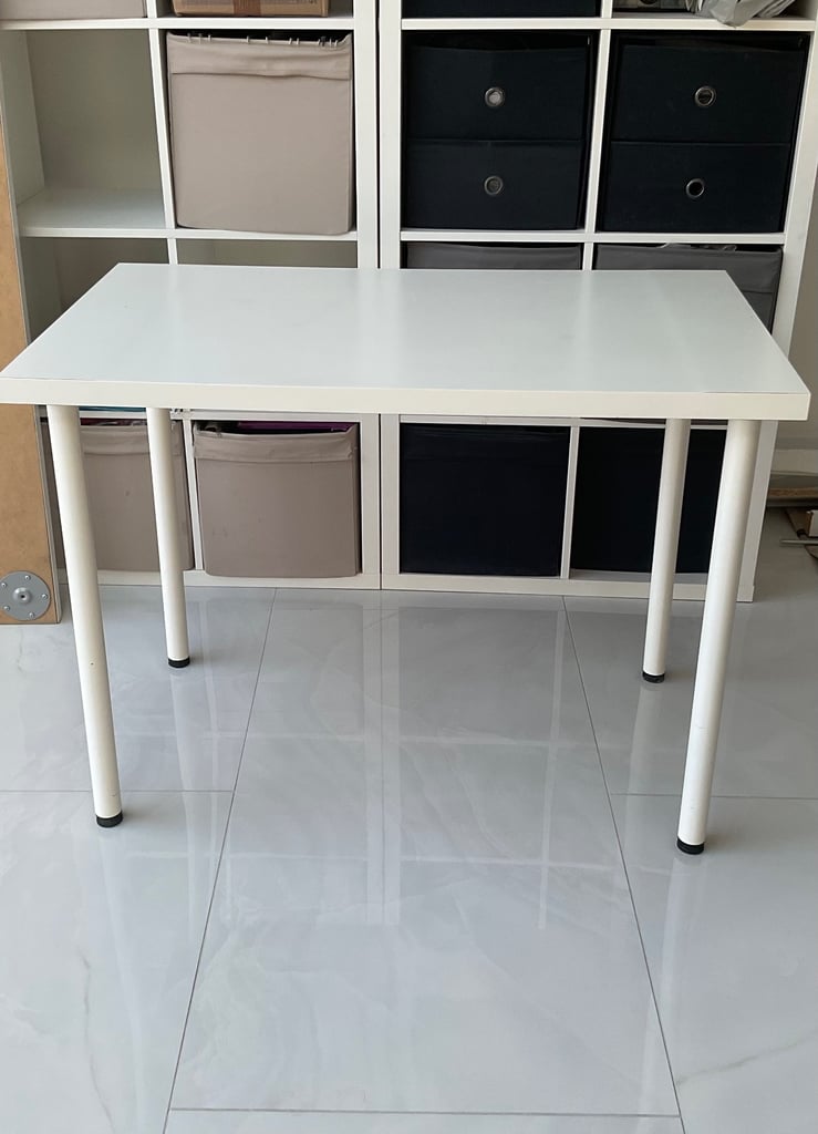 image for Table/desk £15