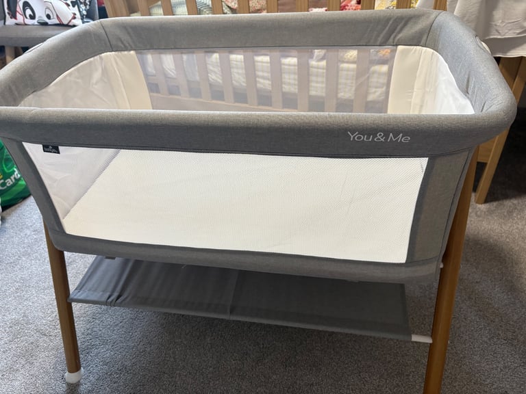 image for Babylo you and me crib 
