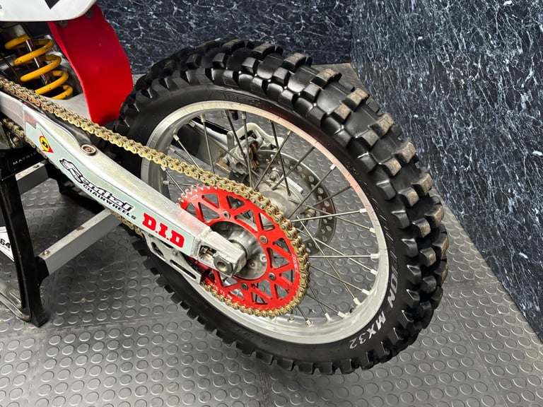 Honda CR 125 2006 ( MX / MOTOCROSS / ENDURO ) @ AJ TRADING 