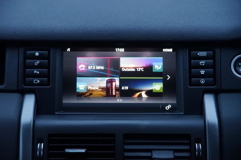 2019 Land Rover Discovery Sport 2.0 TD4 Landmark SUV 5dr Diesel Auto 4WD Euro 6 (s/s) (180 ps) ES...