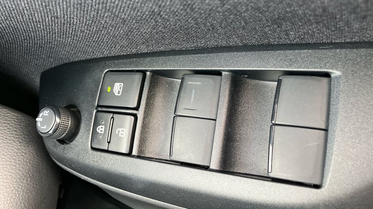 2023 Toyota Yaris 1.5 Hybrid Design 5dr CVT Hybrid Hatchback Hatchback Hybrid Automatic