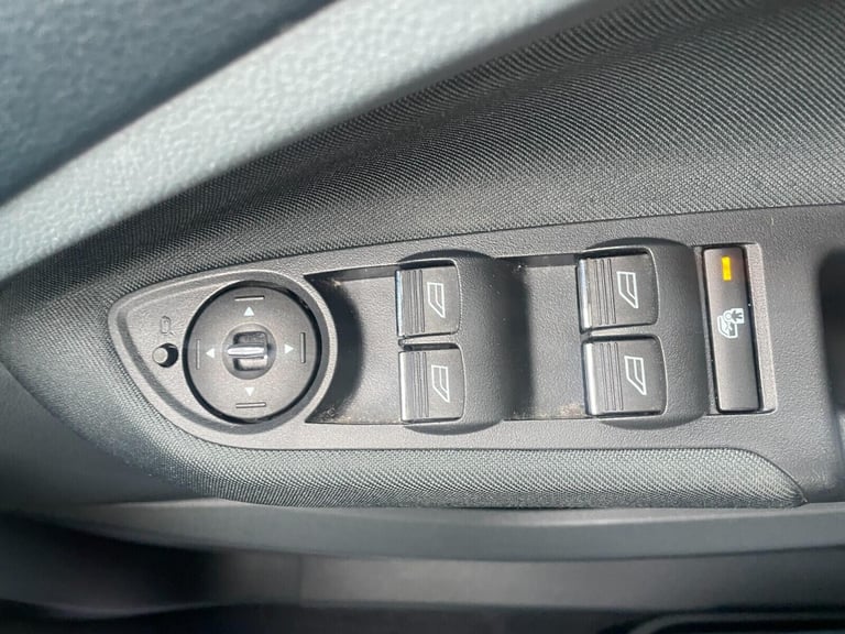 2014 Ford C-Max Titanium 1.0T EcoBoost 125PS MPV Petrol Manual