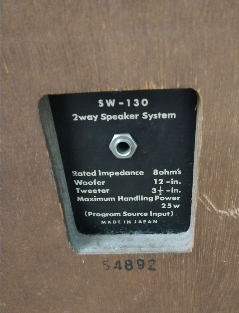 Akai speakers