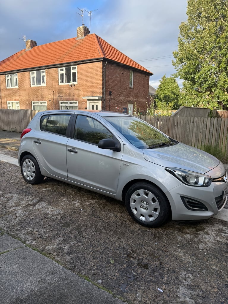 Hyundai, I20, Hatchback, 2013, Manual, 1248 (cc), 5 doors