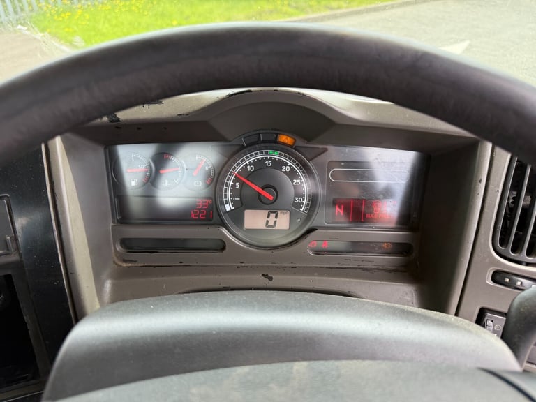 2010 Renault MIDLUM (45) NA Diesel Manual