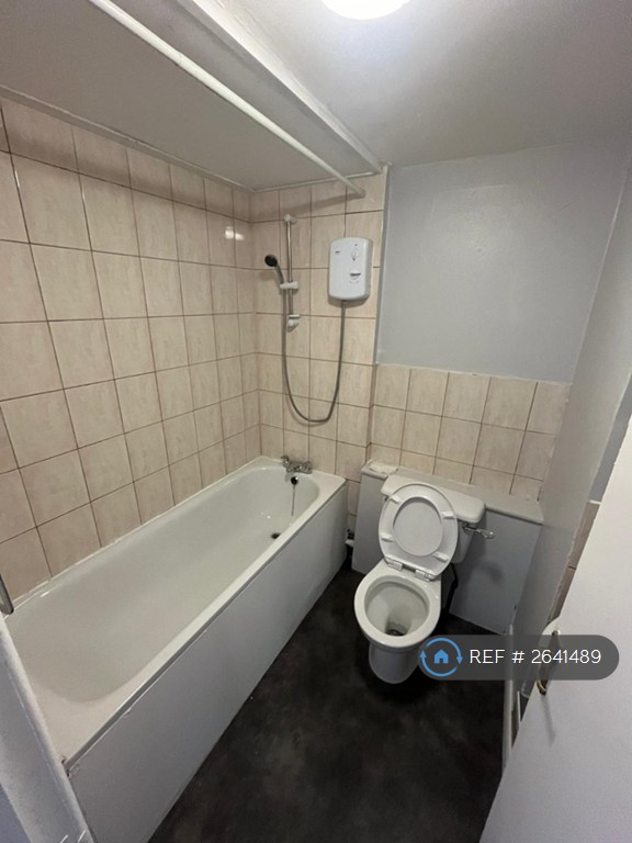 1 bedroom flat in The Malvern, Hastings, TN34 (1 bed) (#2641489)