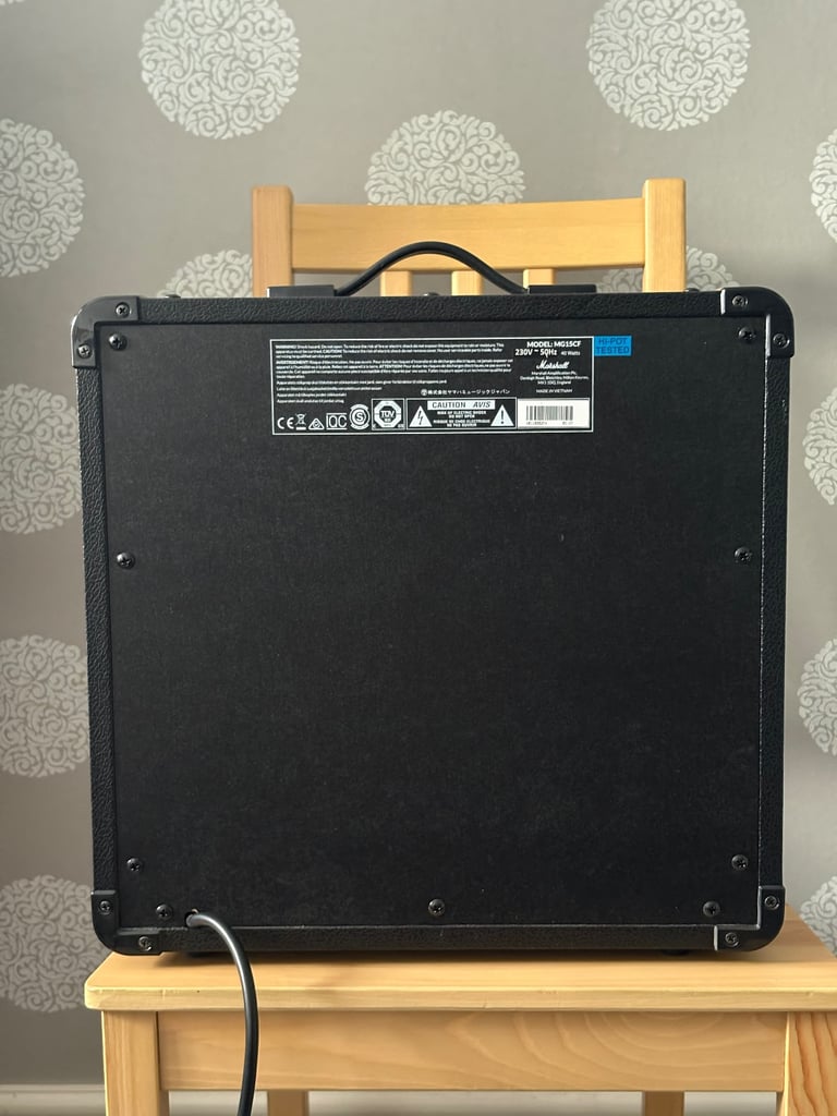 Marshall MG15G-H 15W Guitar Amplifier – Hardly Used, With Box – Excellent Condition