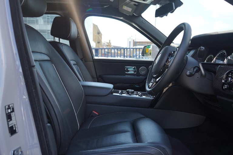 Rolls-Royce Cullinan 6.75 V12 Black Badge Auto 4WD Euro 6 5dr