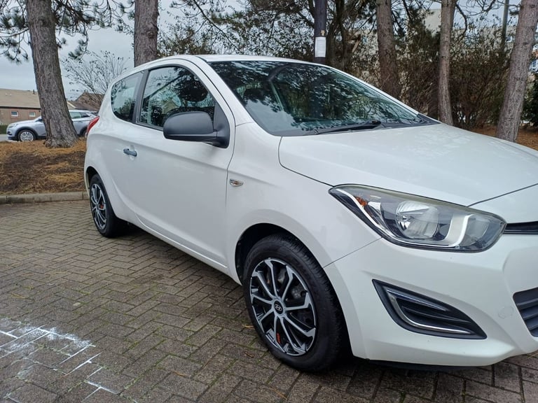 Hyundai I20, LOW Miles,£35 road tax, 3 Month Warranty