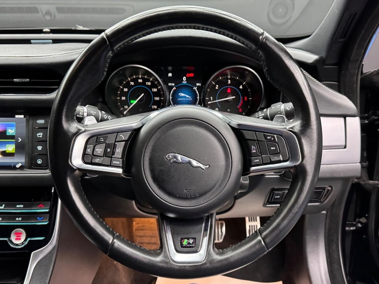 2018 Jaguar XF 2.0d R-Sport Auto Euro 6 (s/s) 4dr SALOON Diesel Automatic