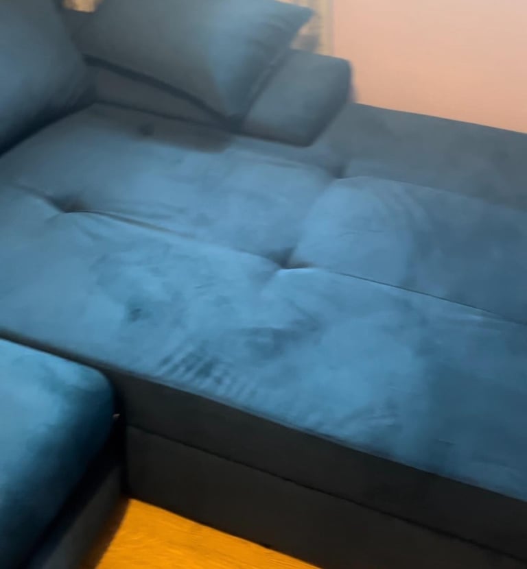 Beautiful sofa! L shape/ very comfortable was brought for over £1000 8 months ago!