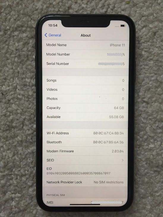 Apple iPhone 11 (64GB) *Unlocked* in Perfect Working Condition