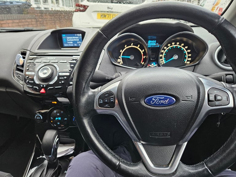 Ford, FIESTA, Hatchback, 2014, Semi-Auto, 998 (cc), 5 doors