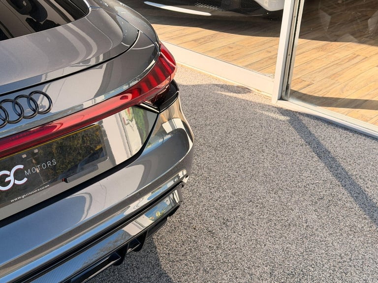 2023 Audi RS e-tron GT 93.4kWh Carbon Vorsprung Saloon 4dr Electric Auto quattro (598 ps) COUPE E...