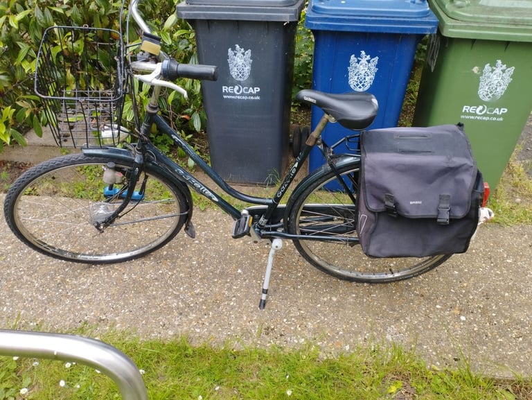 image for REFURBISHED DUTCH BICYCLE BIKE GAZELLE IMPALA WITH LOW FRAME.