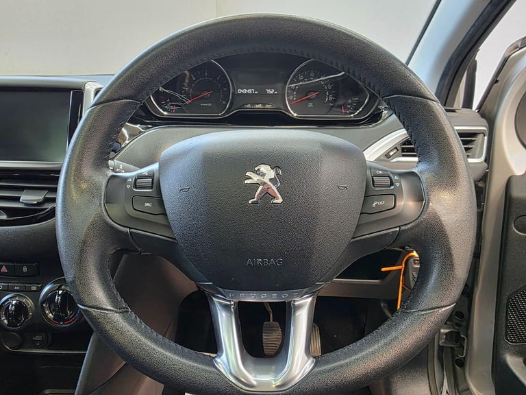2015 Peugeot 208 1.4 HDi Style Euro 5 5dr HATCHBACK Diesel Manual