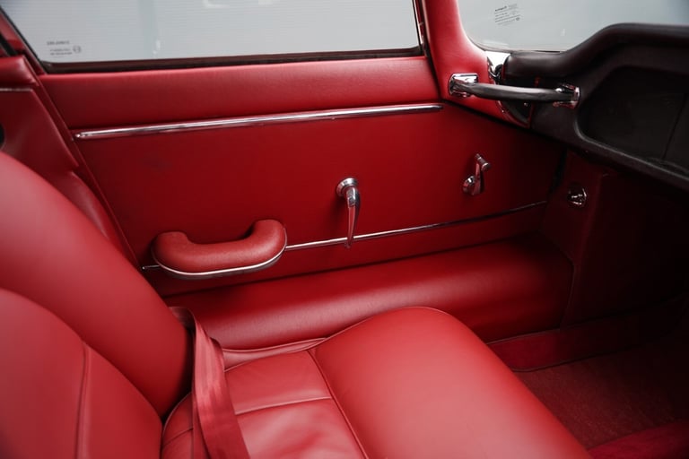 1963 Jaguar E-Type Series 1 3.8 Fixed Head Coupe