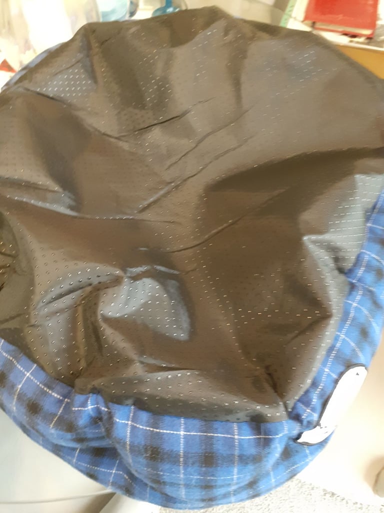 Puppy Tartan dog bed and coat £15