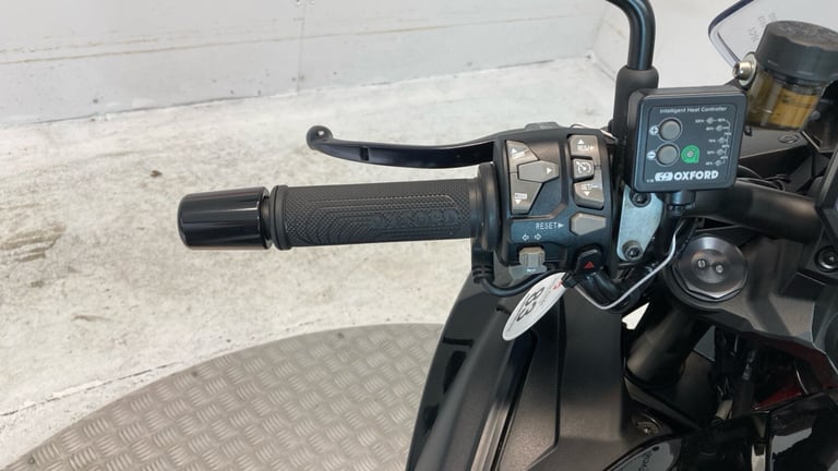 2022 Kawasaki Z R1000KNFAN (22MY) SPORTS Petrol Manual