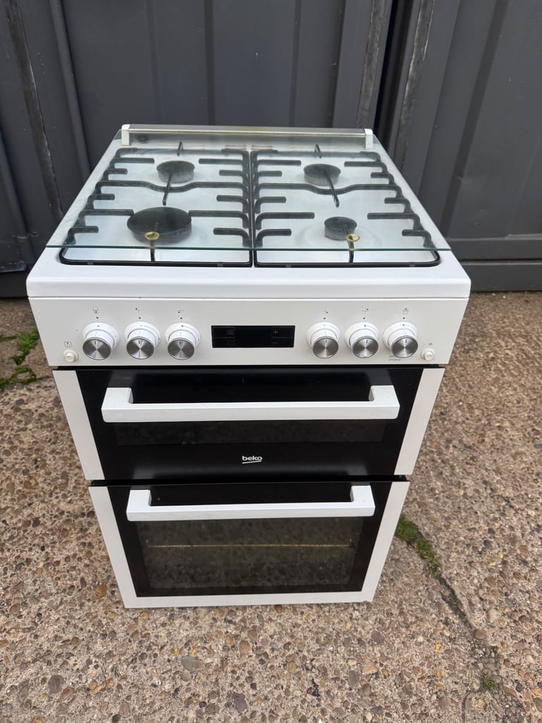 Beko Gas Cooker Digital Display 60cm
