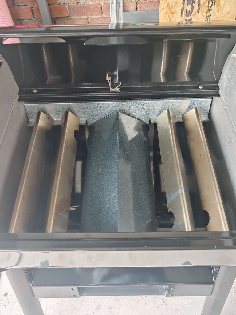 Weber SmokeFire EPX4 Wood Fired Pellet Grill, STEALTH Edition Black