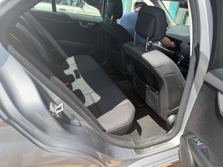 2010 Mercedes-Benz C-Class 2.1 C200 CDI BlueEfficiency Executive SE Saloon 4dr Diesel Auto Euro 5...