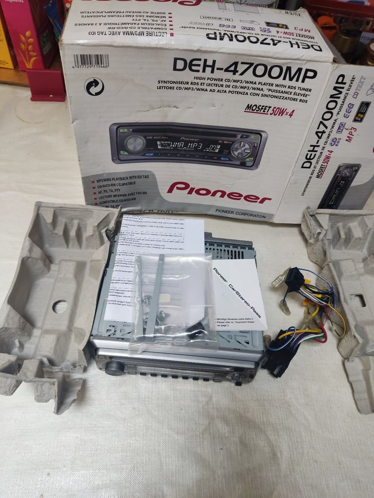 Pioneer car radio/cd player 50x4 output MP3 WMA  £50 Ono  