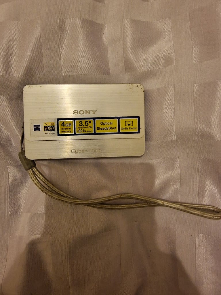 image for Sony camera no charger