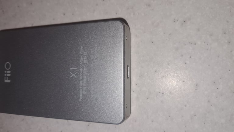 FiiO X1 High Resolution Lossless Music Audio Player in silver is a top quality digital music player