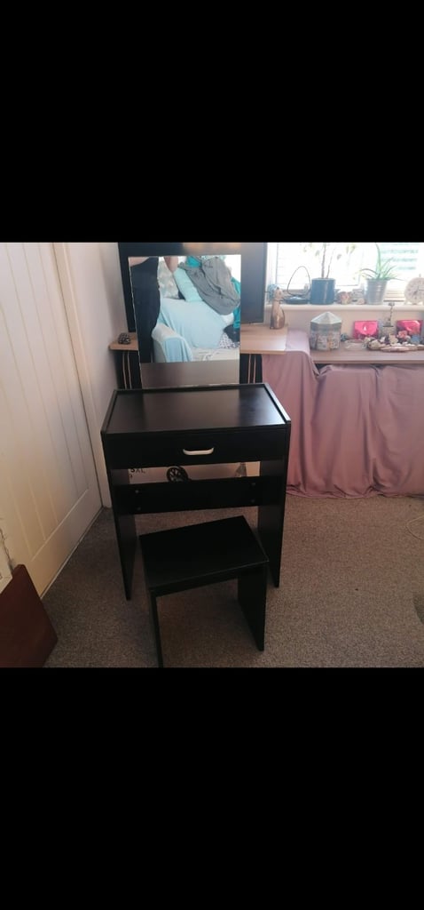 image for Dressing table with mirror and chair 