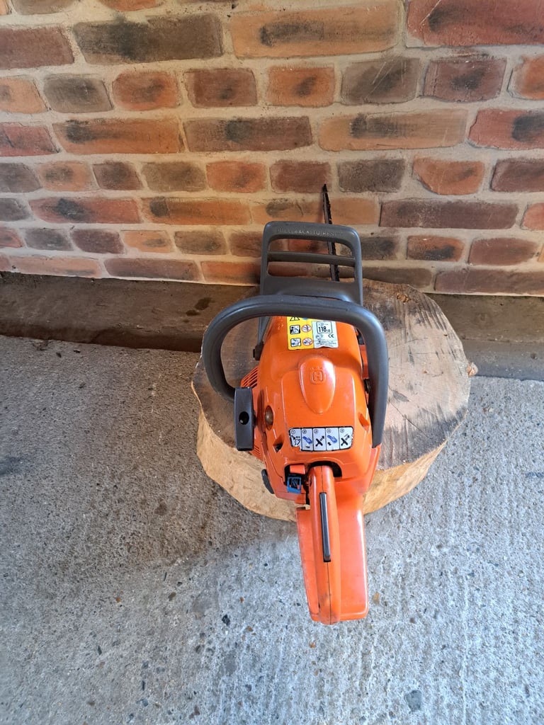 Husqvarna 240 chainsaw 
