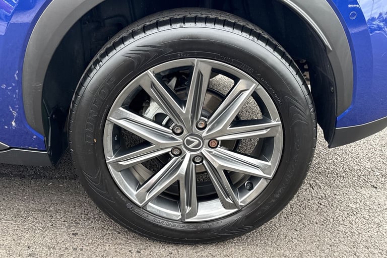 2024 Lexus LBX 1.5 VVT-iE Takumi SUV 5dr Petrol Hybrid E-CVT Euro 6 (s/s) (136 ps) SUV PETROL/ELE...