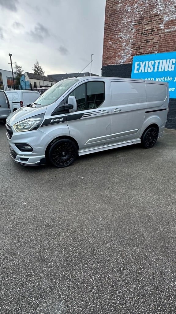 2019 Ford Transit Custom 2.0 EcoBlue 130ps Low Roof Limited Van PANEL VAN DIESEL Manual