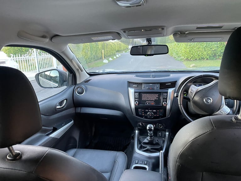 2020 nissan Navara 2.3 low miles