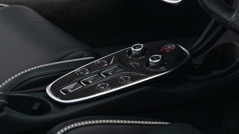 2024 McLaren GT (24 Reg) 4.0 V8 GT Coupe Coupe Petrol Manual