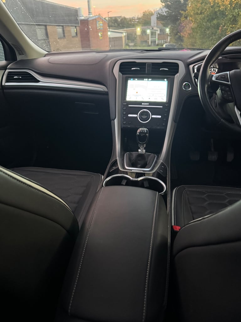 Ford, MONDEO VIGNALE, Hatchback, 2017, Manual, 1997 (cc), 5 doors