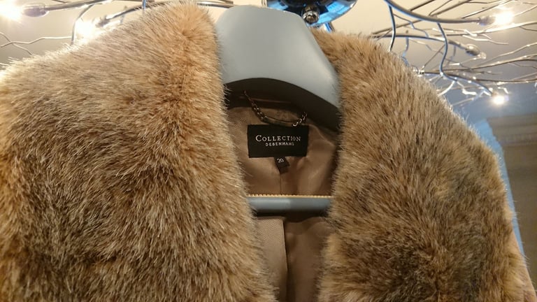 Debhenams collection coat