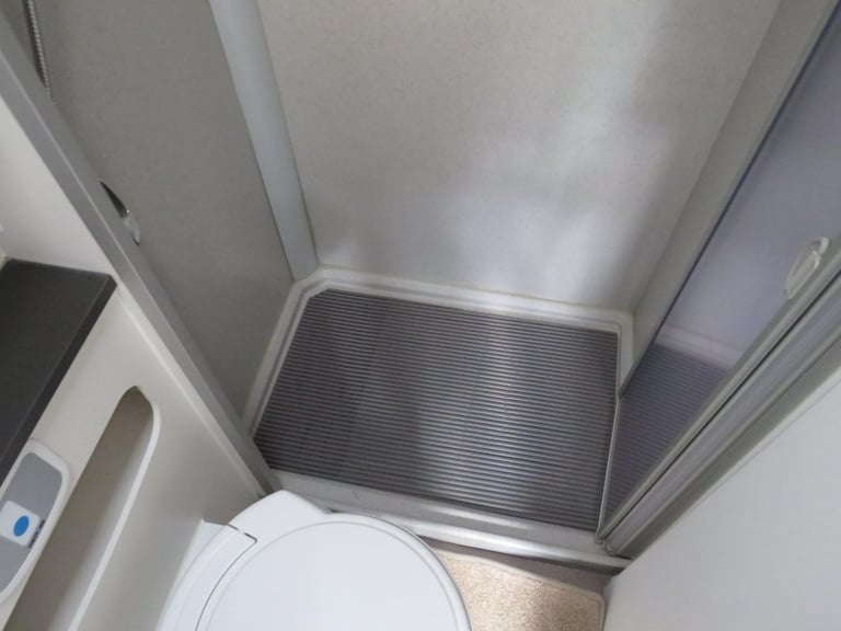 Bailey Autograph Approach 75/2 4 Berth Fixed Bed