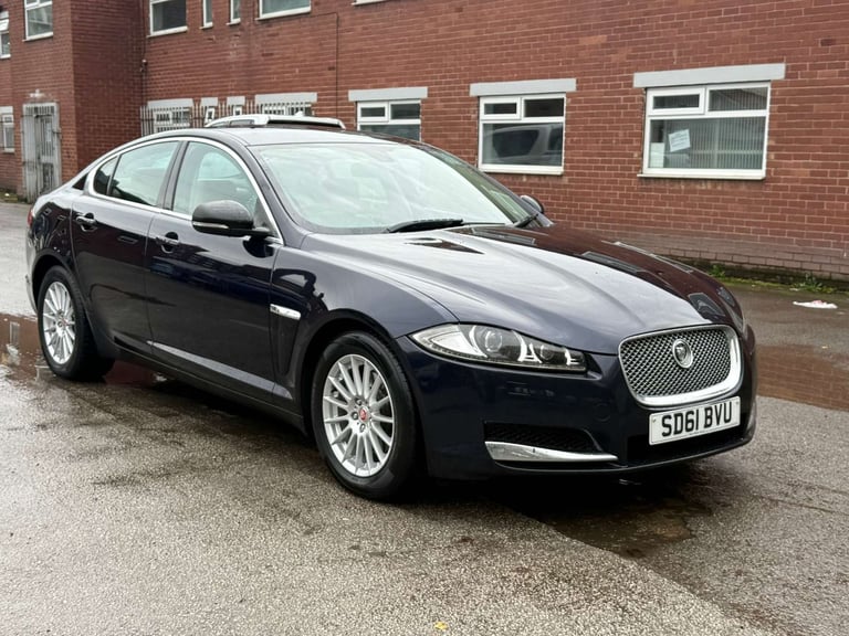image for 2011 Jaguar XF 2.2 XF SE D Auto 4dr Saloon Diesel Automatic