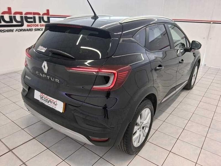2020 Renault Captur 1.3 TCe Iconic SUV 5dr HATCHBACK Petrol Manual