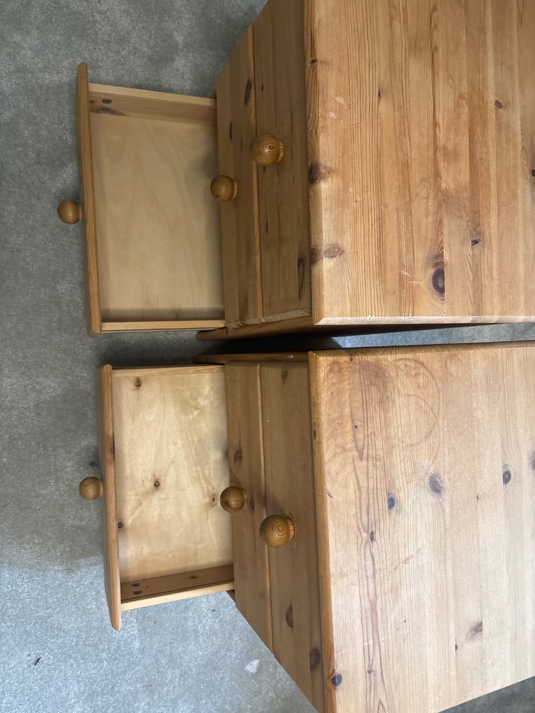 2 Woden chest of drawers 