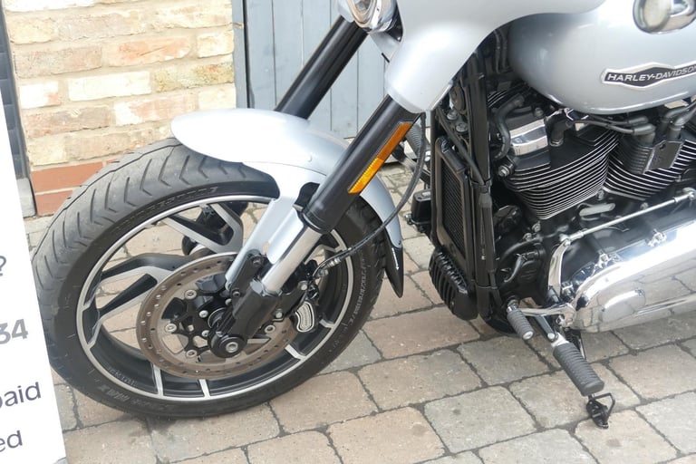 19 Harley-Davidson FL Sportglide