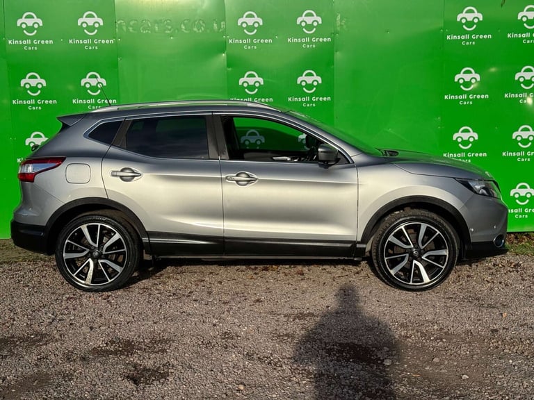 2016 Nissan Qashqai 1.6 Qashqai Tekna DiG-T 5dr SUV Petrol Manual