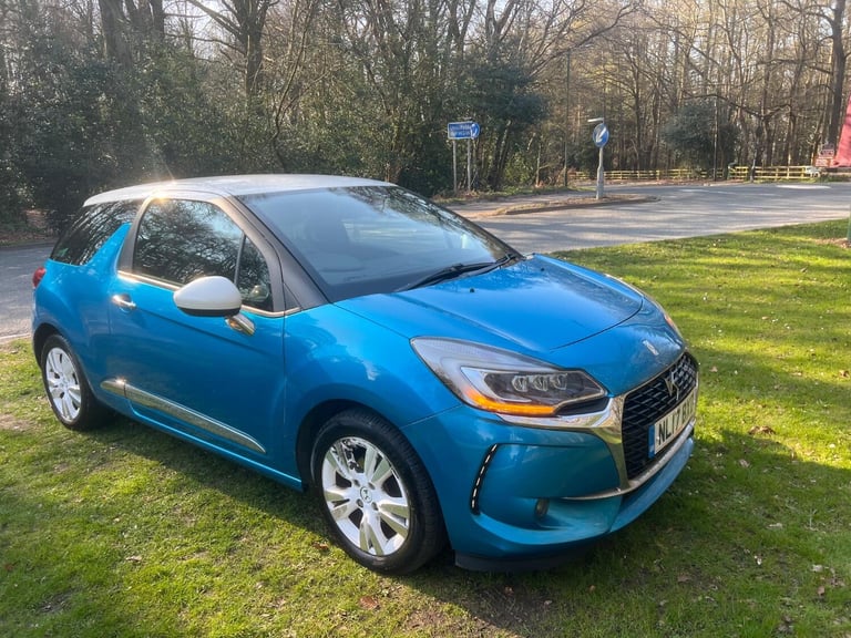 DS AUTOMOBILES DS 3 1.2 PureTech Elegance Blue rare automatic Petrol 2017