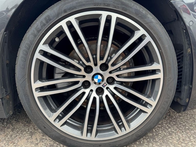 2019 BMW 5 Series 520d M Sport 4dr Auto SALOON DIESEL Automatic