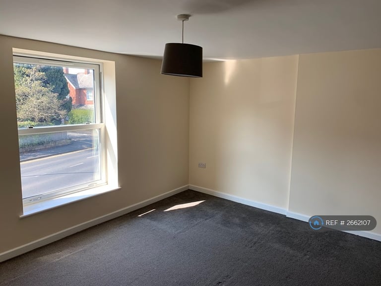 1 bedroom flat in Pembury Road, Tonbridge, TN9 (1 bed) (#2662107)